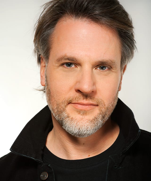 Geronimo Rauch as Jean Valjean